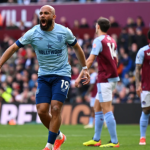 Premier League: empate com Aston Villa, vitória de Luton no final
